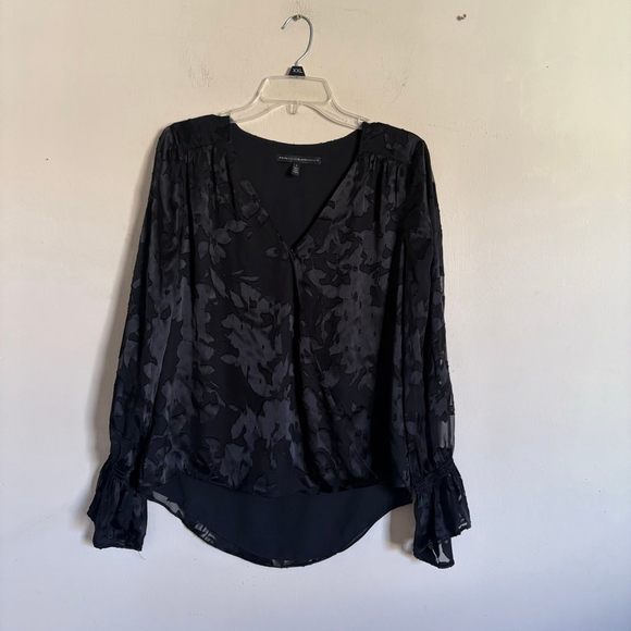 Women's White House Black Market Black Floral Silk Burnout Blouse Size 8 - Picture 2 of 13